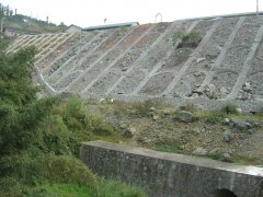 弃渣场拦挡治理