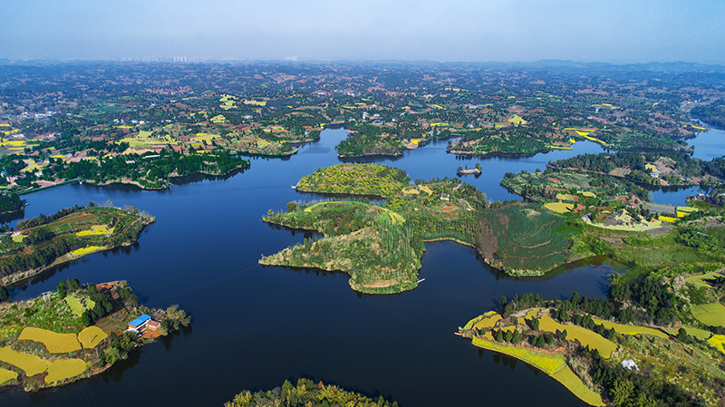 资阳市鲤鱼湖水土保持景观（图片来源  王勇）s.jpg