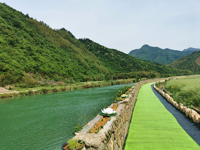 4小流域水土流失综合治理.jpg