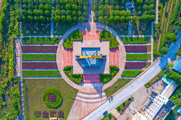 3南大门全景.jpg