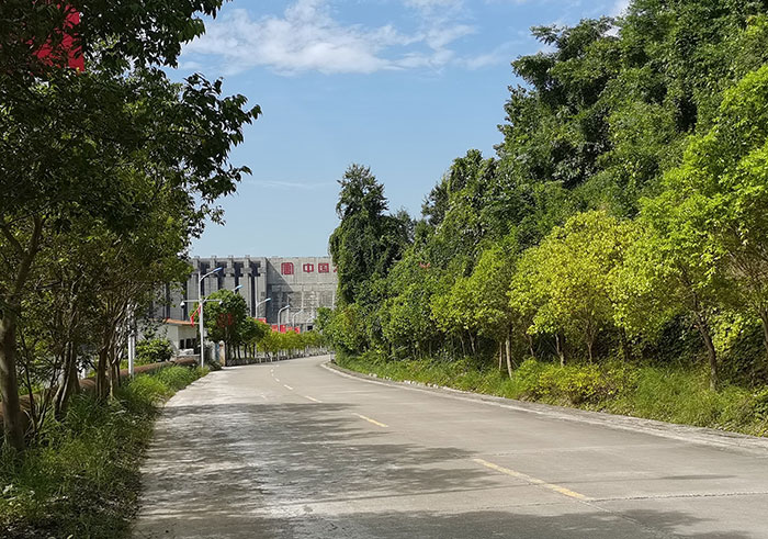 8进厂公路.jpg