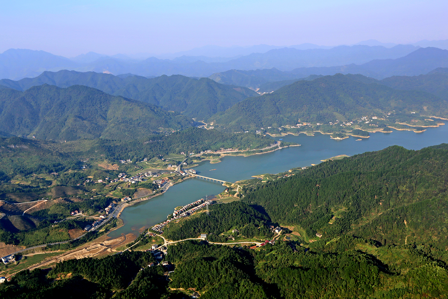 绿水青山